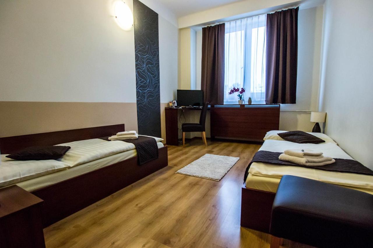 Penzion Fit - Contactless Check In Zvolen Buitenkant foto