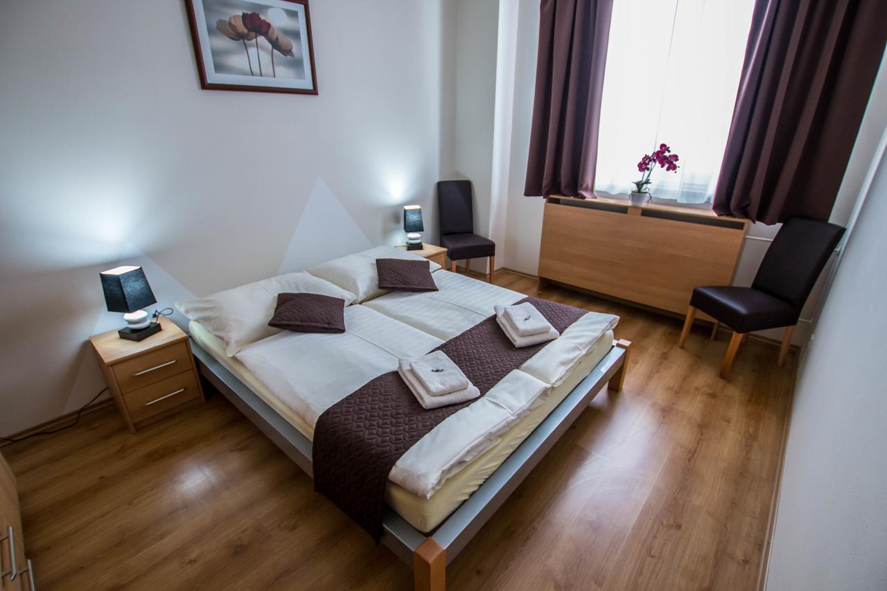 Penzion Fit - Contactless Check In Zvolen Buitenkant foto