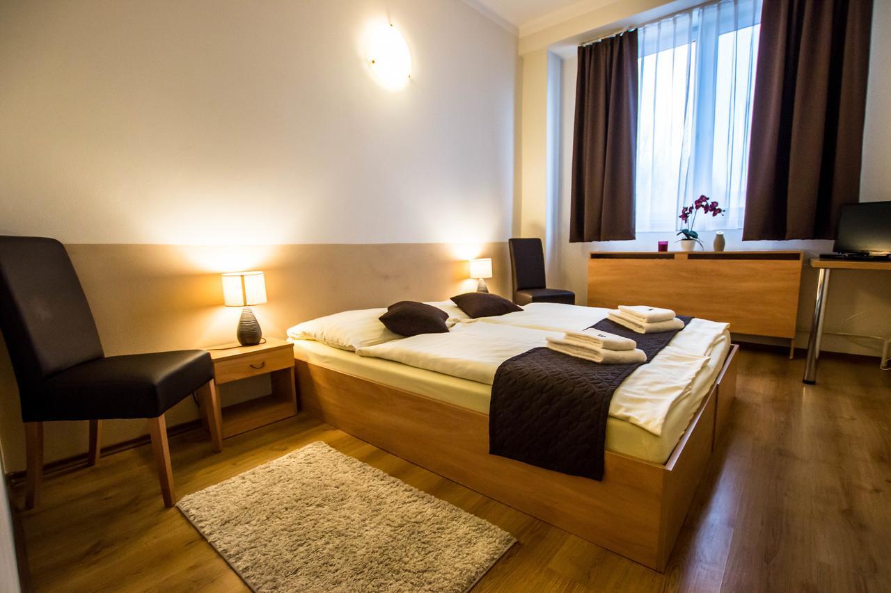 Penzion Fit - Contactless Check In Zvolen Buitenkant foto